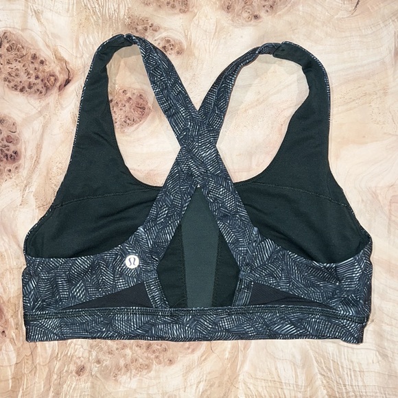 Lululemon run stuff your bra III - Picture 2 of 7